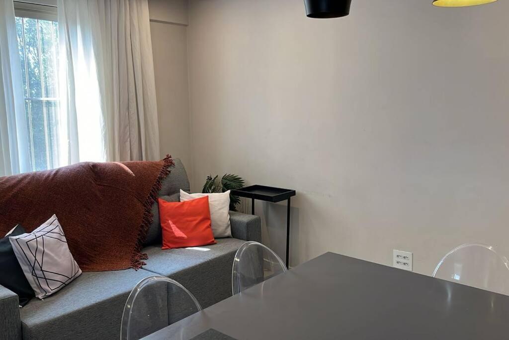 03 Com Excelente Acomodacao Apartamento *